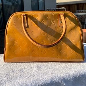 Louis Vuitton Tompkins Giant satchel 😊